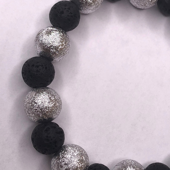 Silver and black round beaded stretch bracelet handmade available now - Picture 1 of 3
